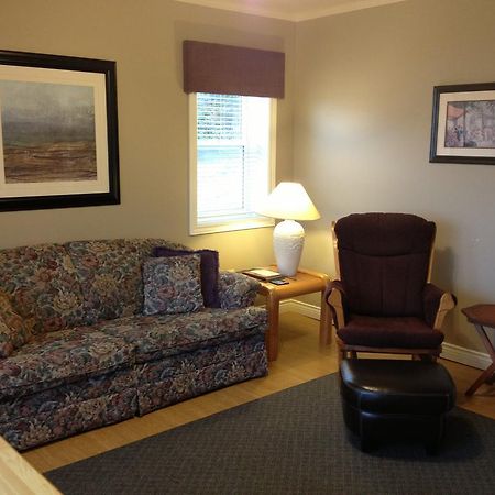 Baddeck Inlet Mcintyre'S Cottages חדר תמונה