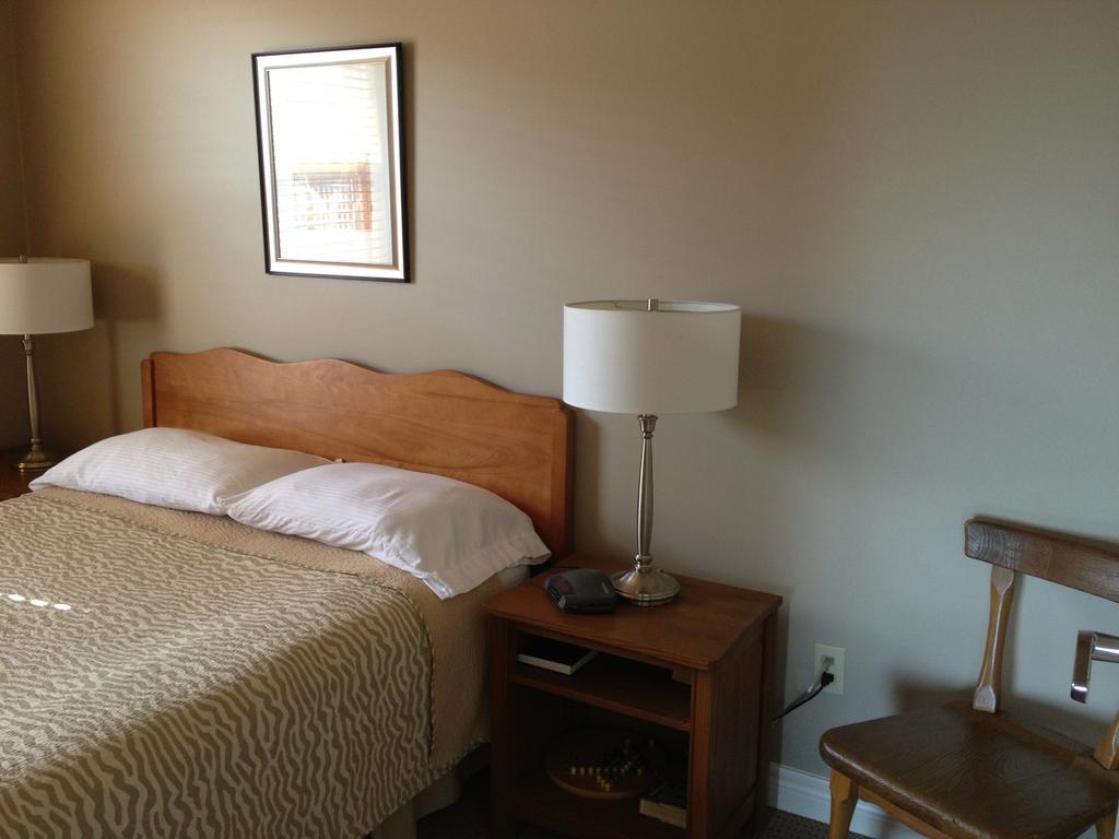 Baddeck Inlet Mcintyre'S Cottages חדר תמונה